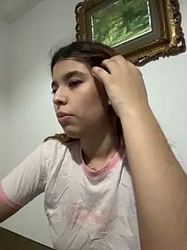 baddieasiantv webcam