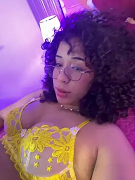 Woo_isDaphne webcam