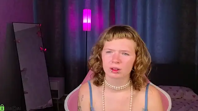 VioletDesiree webcam