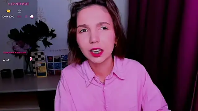 KindHazelHere_ webcam