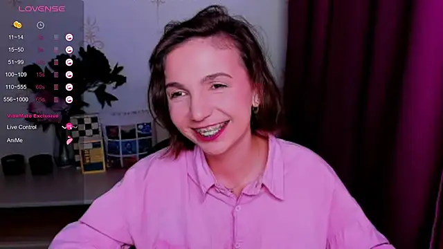 KindHazelHere_ webcam