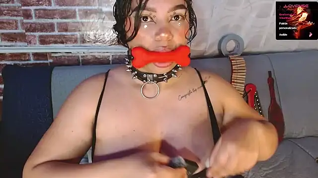 emma_bdsm_ webcam
