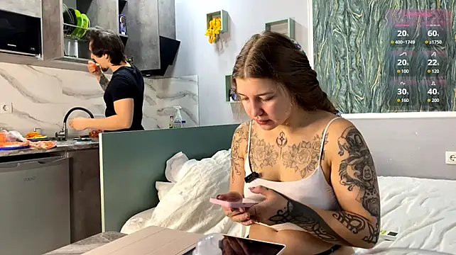 INSOMNIA_strip live sex cam