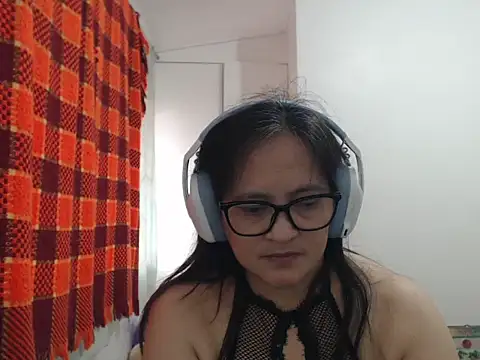 Kinkybela2025