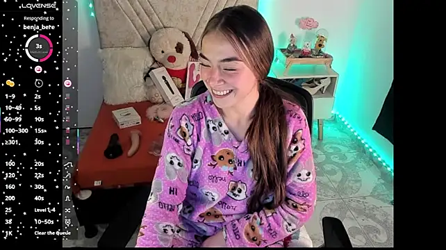 Mia_Victoria22 live cam on StripChat