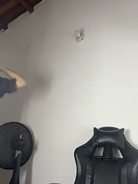 _Tommy_7 webcam