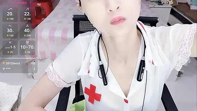 miaomiao-99 live cam on StripChat
