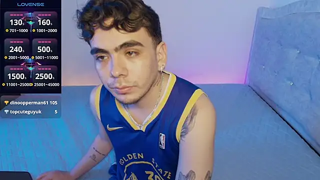 adonisZafiro webcam
