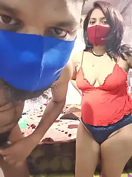 hot_wife_35 live webcam