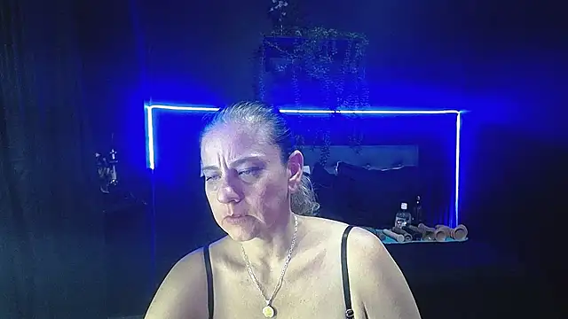 sasi_luna webcam