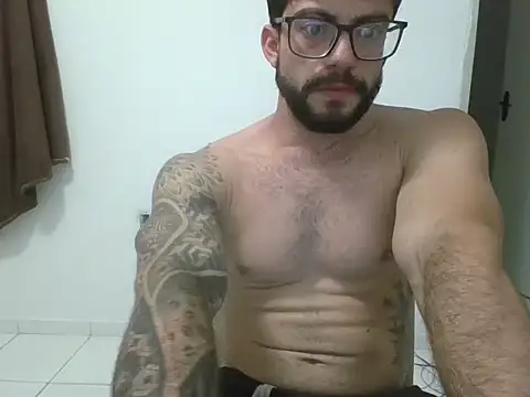 Itadelic131 webcam