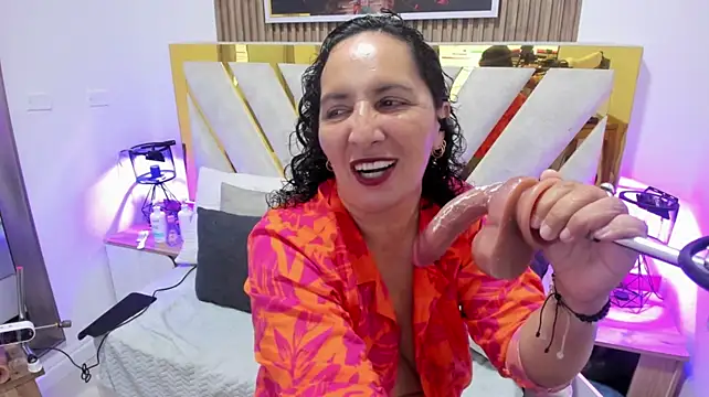 Luna_Naughty1 webcam