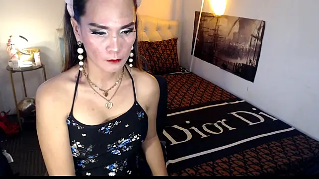 NinaDOM4CUM