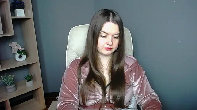 MavkaCute webcam