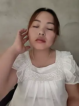 Mina_xYx webcam