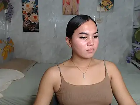 ur_asiankat webcam