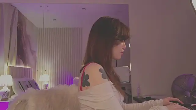Mili_Joy webcam