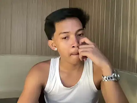 YourcumBoy77 webcam