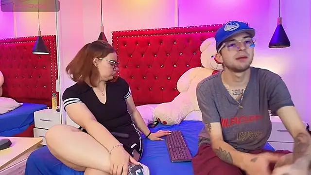 Isis_and_jake webcam