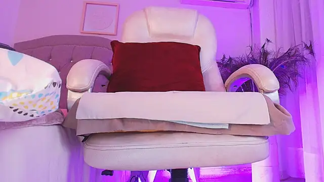 alejalatinhot webcam