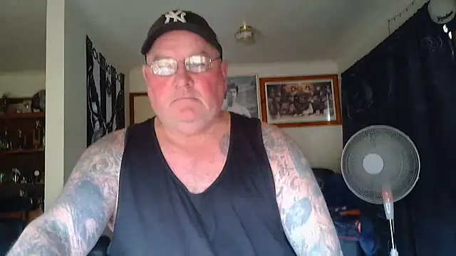 KINKYBLUEYES69 webcam