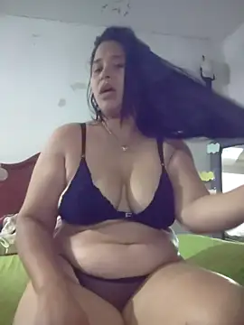 Alejandrava live cam on StripChat