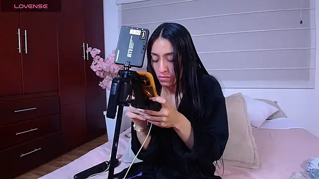 Lucyjoi webcam