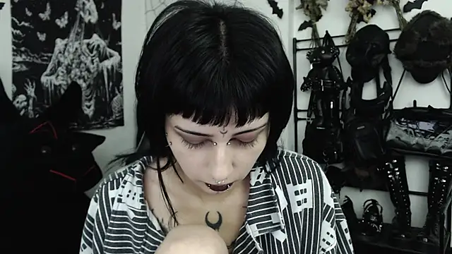 dakota_krall__ webcam