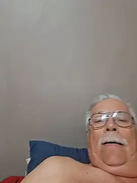 NawtyB1965 webcam