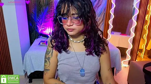 kristen_tay webcam