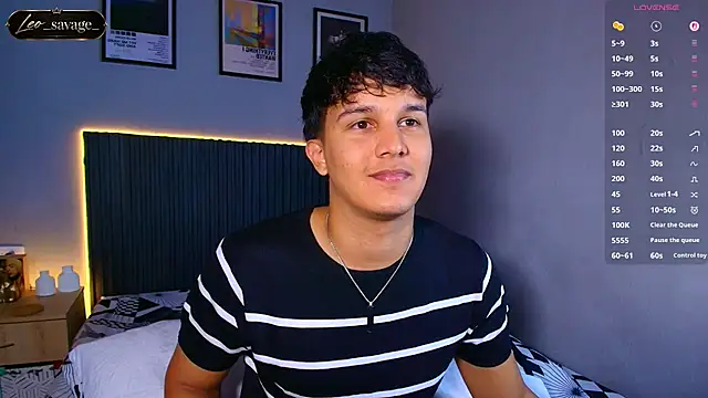Leo_Savage_ webcam