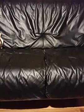 laaralatexxa_BDSM webcam