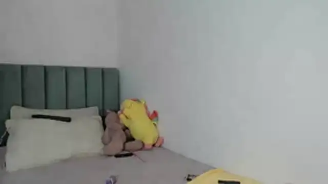 BeautyYoungblond webcam