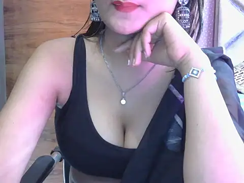 miss-riyaa webcam