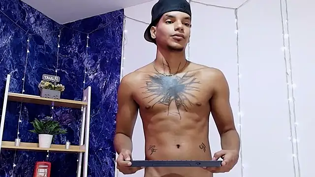 kai_storm77 webcam