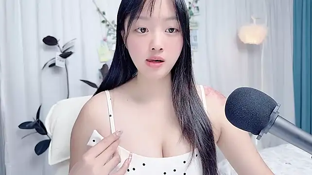 Winnie666999 webcam