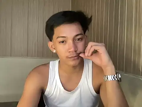 yourcumboy77 (M twink) - 4 DAYS NO CUM