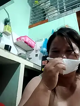 lynlyn2k webcam