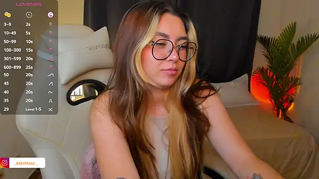 dakottaa_ webcam