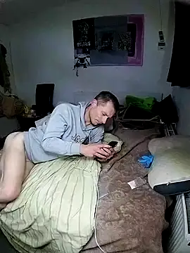 Wilsonn86 live cam on StripChat
