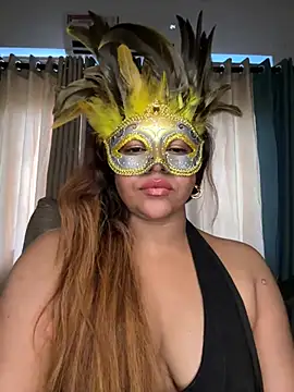 Zaralanson live cam on StripChat