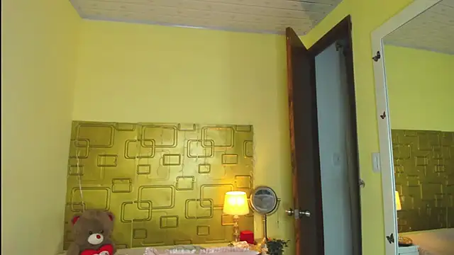 Julia_Haye webcam