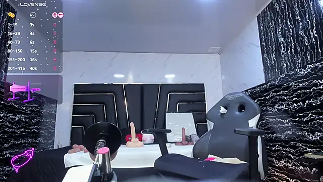 Ladyy_Scarlett webcam