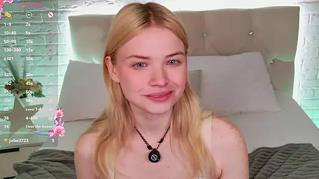 ChloeWells webcam