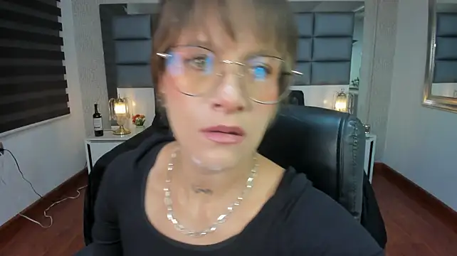 Mrs_Regina_clk