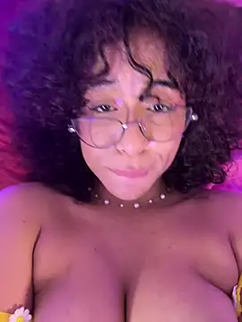 woo_isdaphne (F young) - control toy x 222 sec🔥