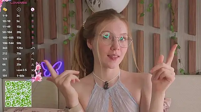 lyra_thenymph webcam