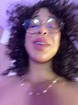 Woo_isDaphne webcam