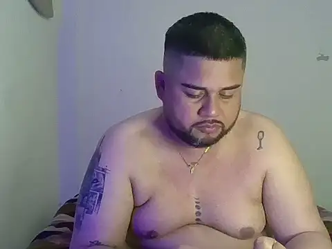 GABRIELGARCIA1313 live sex cam