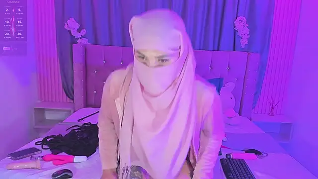 Nayla-Mouna webcam